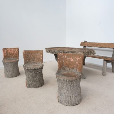 Ensemble de jardin en béton imitation tronc d’arbre - 1970