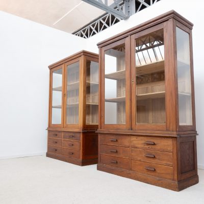 Paire de vitrines de mercerie - 1950
