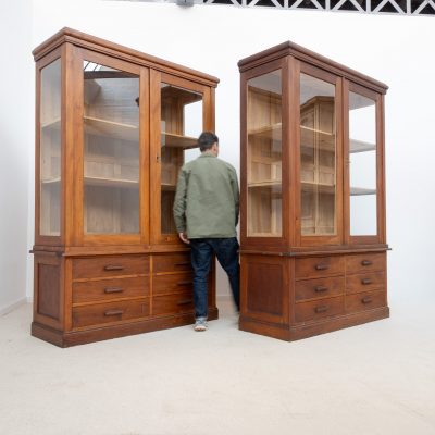 Paire de vitrines de mercerie - 1950