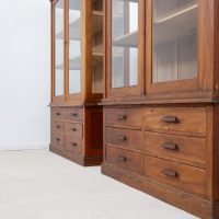 Paire de vitrines de mercerie - 1950