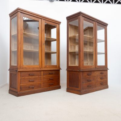 Paire de vitrines de mercerie - 1950