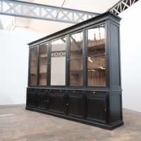 Grand meuble de chapelier en bois – début XXe siècle