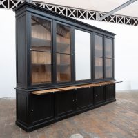 Grand meuble de chapelier en bois – début XXe siècle