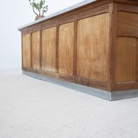 Grand meuble de métier à 12 tiroirs et portes coulissantes - XXème
