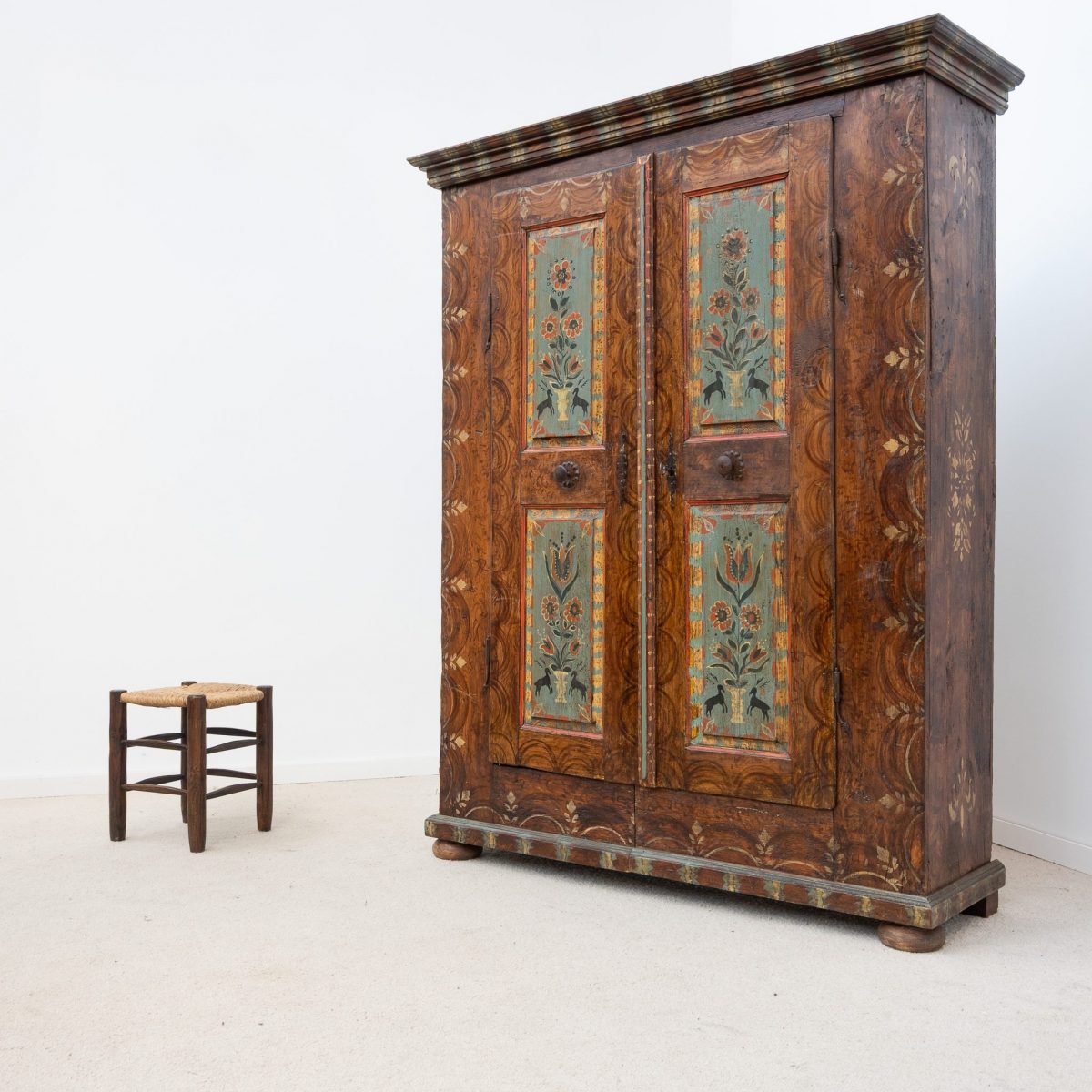 Armoire polychrome – France début du XIXe siècle