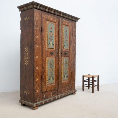 Armoire polychrome – France début du XIXe siècle