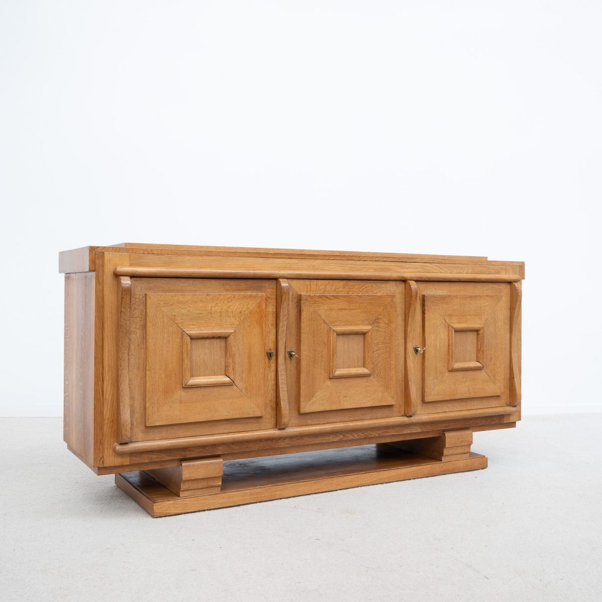 Ancien meuble en chêne G.POISSON France vers 1940