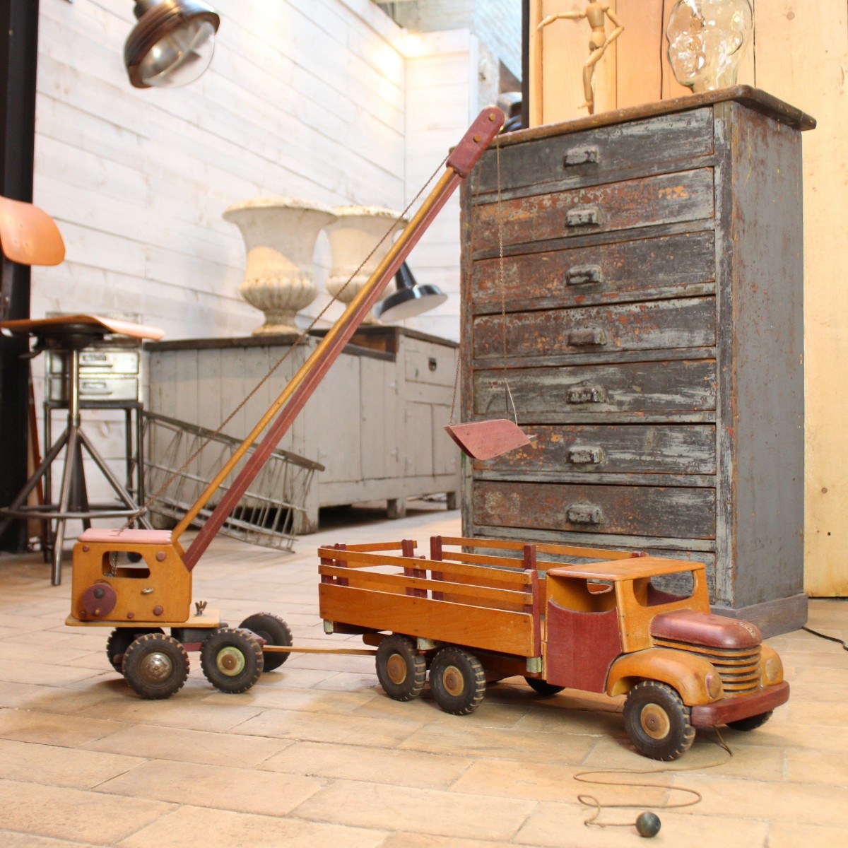Mobilier industriel - Anciens Jouets en bois