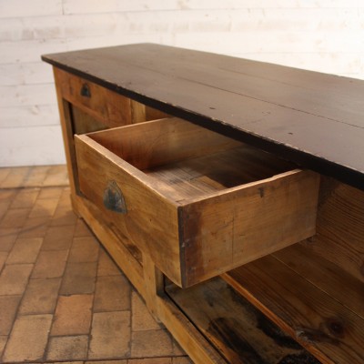 French wooden shop counter