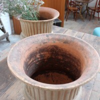 Paire de vasques de jardin en terre cuite