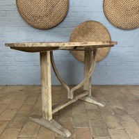 Ancienne table en bois pliante