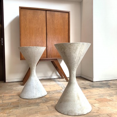 Pair of planters by Willy Guhl