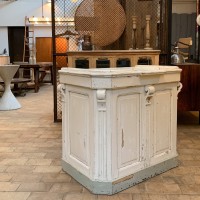 french wooden counter