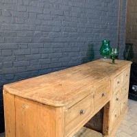 Ancien meuble de métier en bois