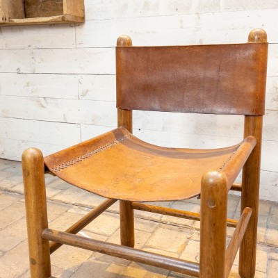 Chaise cuir et bois 1950
